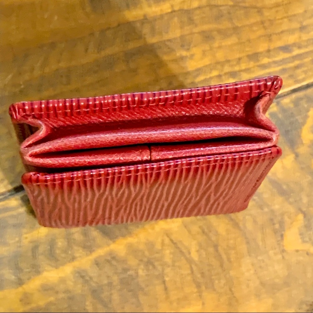 Louis Vuitton Epi Porte-Monnaie Boite Coin Box - Picture 4 of 16